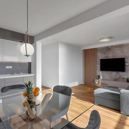 Apartment 5-6 Luxury L&l - 100m From The - Makarska Exklusiv