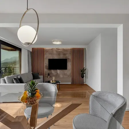 5-6 Luxury L&l - 100m From The - Makarska Exklusiv Apartament *